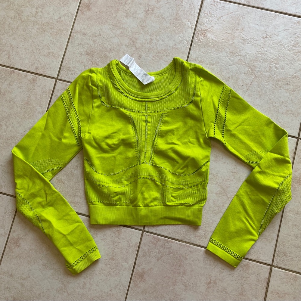 FABLETICS Seamless Cropped Top